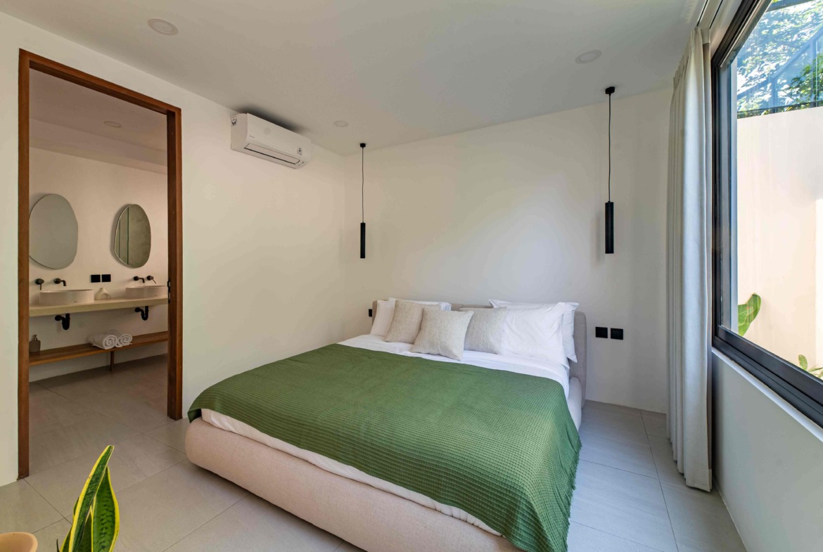 WhatsApp Image 2025-10-15 at 17.54.34 (1)