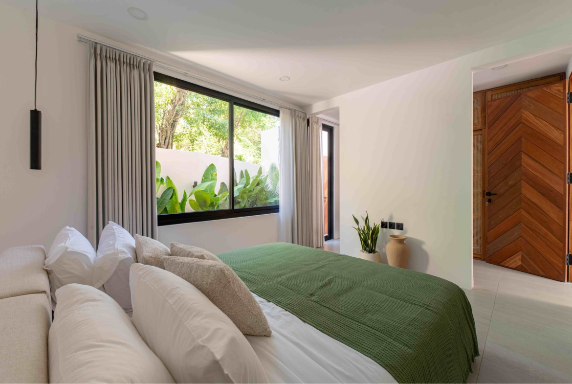 WhatsApp Image 2025-10-15 at 17.54.36